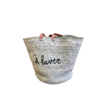 panière a laver noire fond blanc