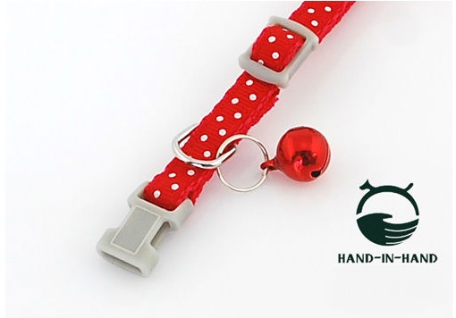 collier-pour-chien-rouge-a-pois-1