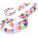 collier-de-perles-multicolores-pour-caniche-1