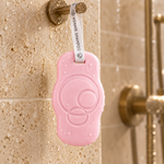 Savon hibiscus rose pâle sous la douche