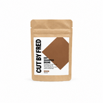 Sachet centré sur fond blanc pur