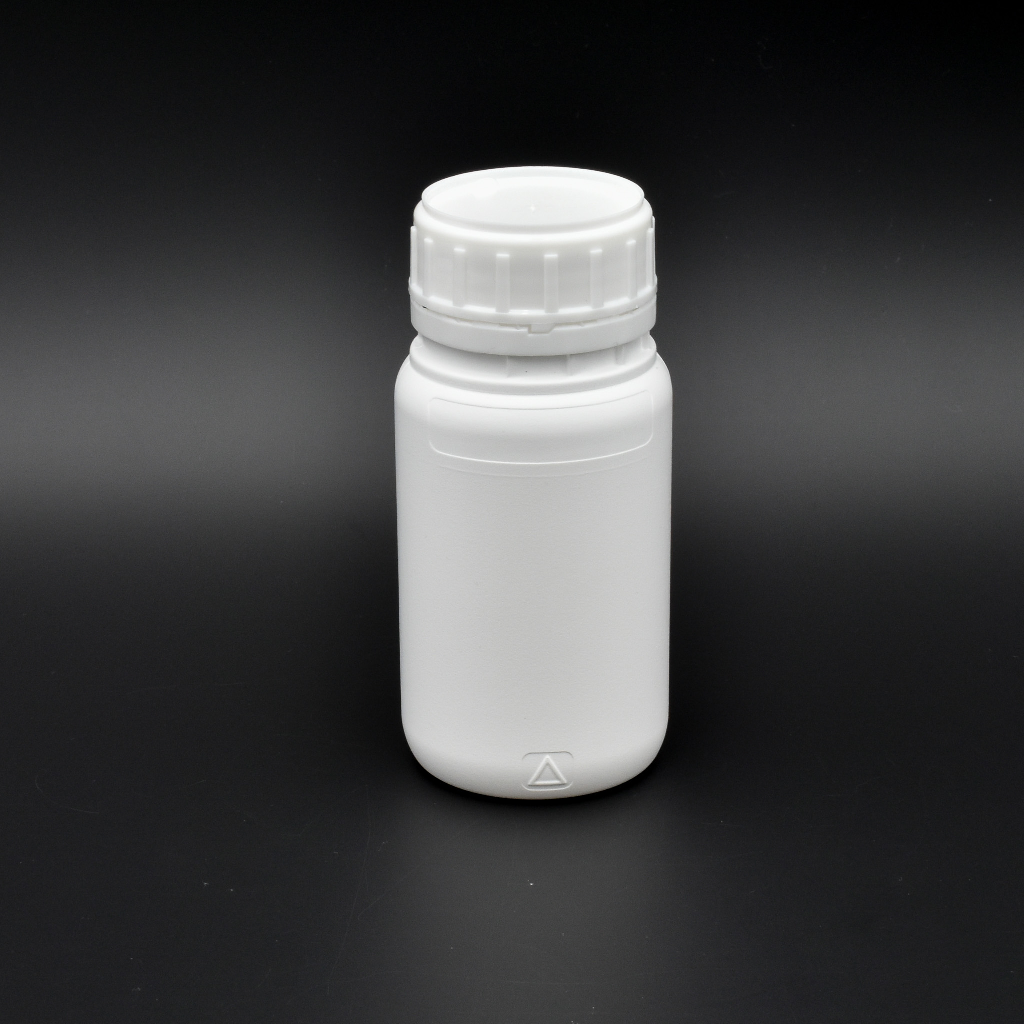 pot-plastique-fluore-25cl-16598-nettoyer-la-maison