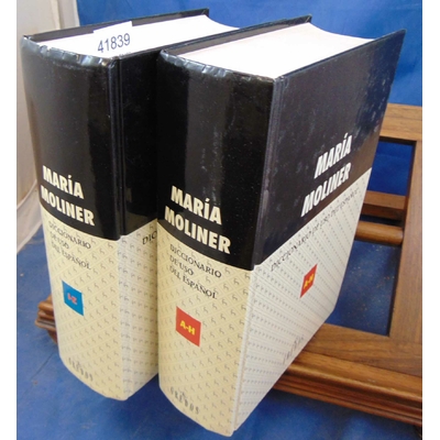 Moliner  : Diccionario de uso del español: 2 volumes...