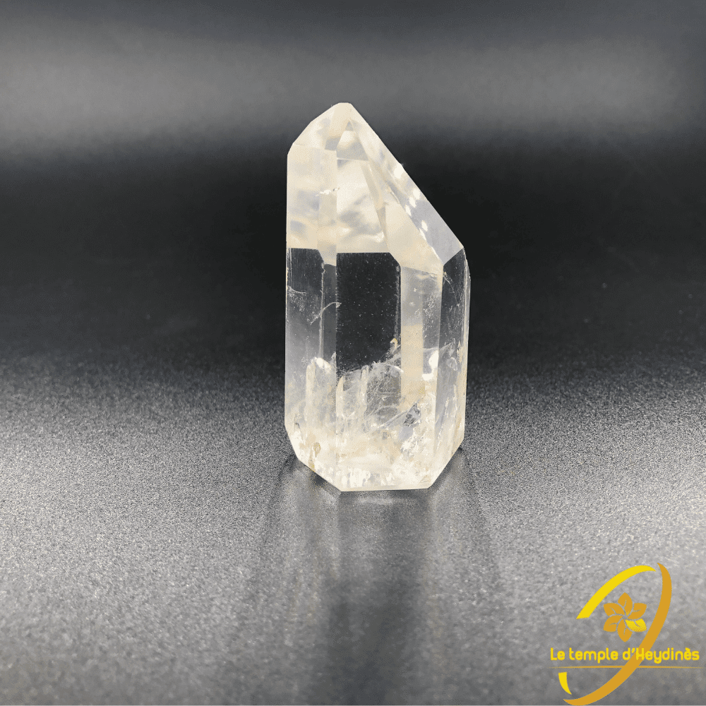 Cristal de Roche en pointe - 88g - Qualité AA