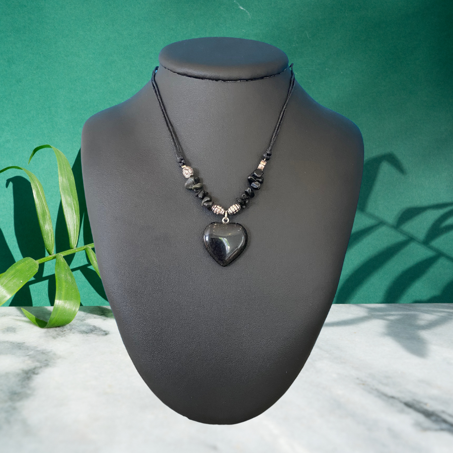 collier-onyx-noir-coeur-boutique-esoterique-le-temple-d-heydines
