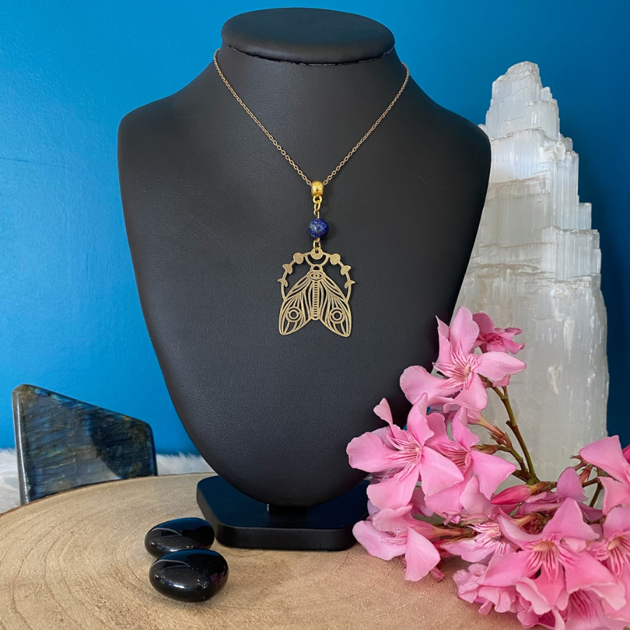 collier-lapis-lazuli-papillon-celeste-boutique-esoterique-le-temple-d-heydines