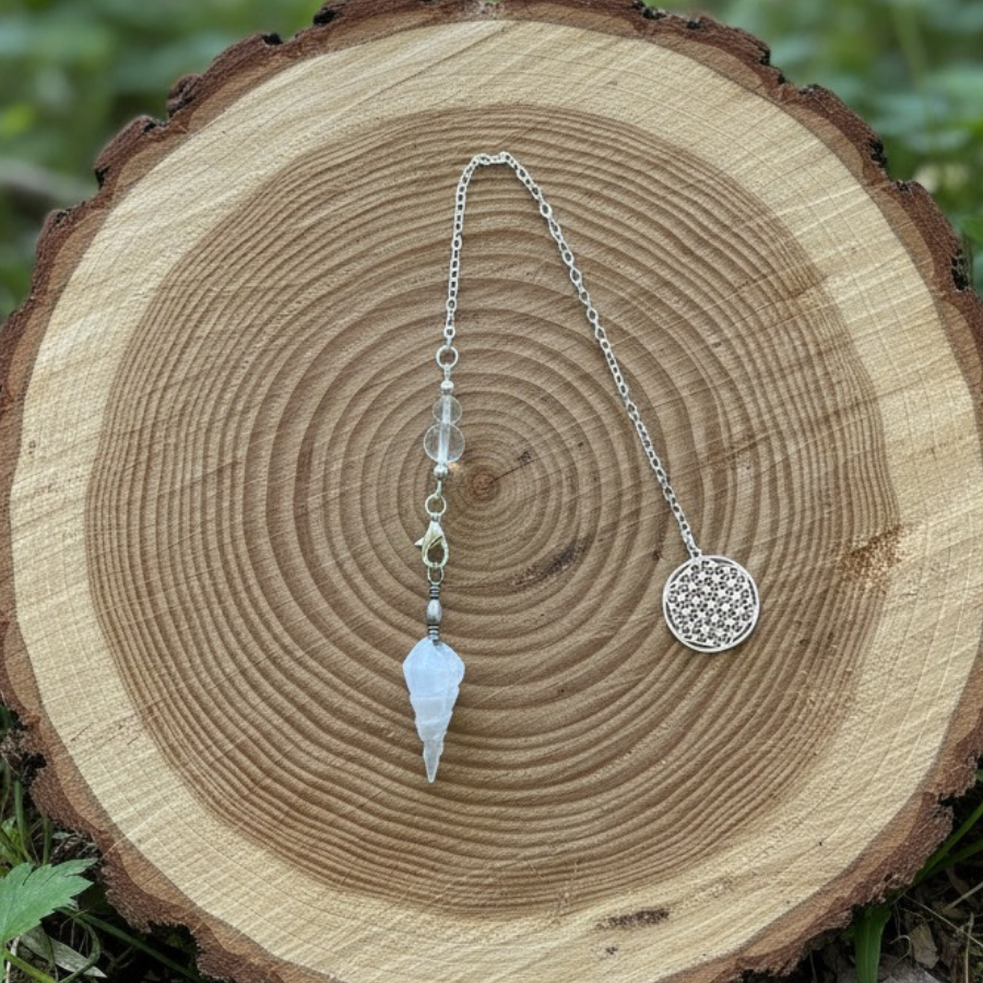 pendule-divinatoire-selenite-torsade-fleur-de-vie-creation-le-temple-d-heydines-boutique-esoterique-en-ligne-le-temple-d-heydines