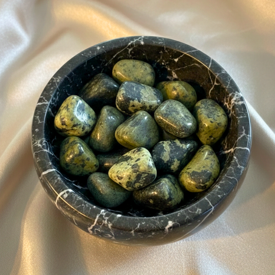 pierre-roulee-serpentine-30-a-40mm-qualite-A-boutique-esoterique-en-ligne-le-temple-d-heydines