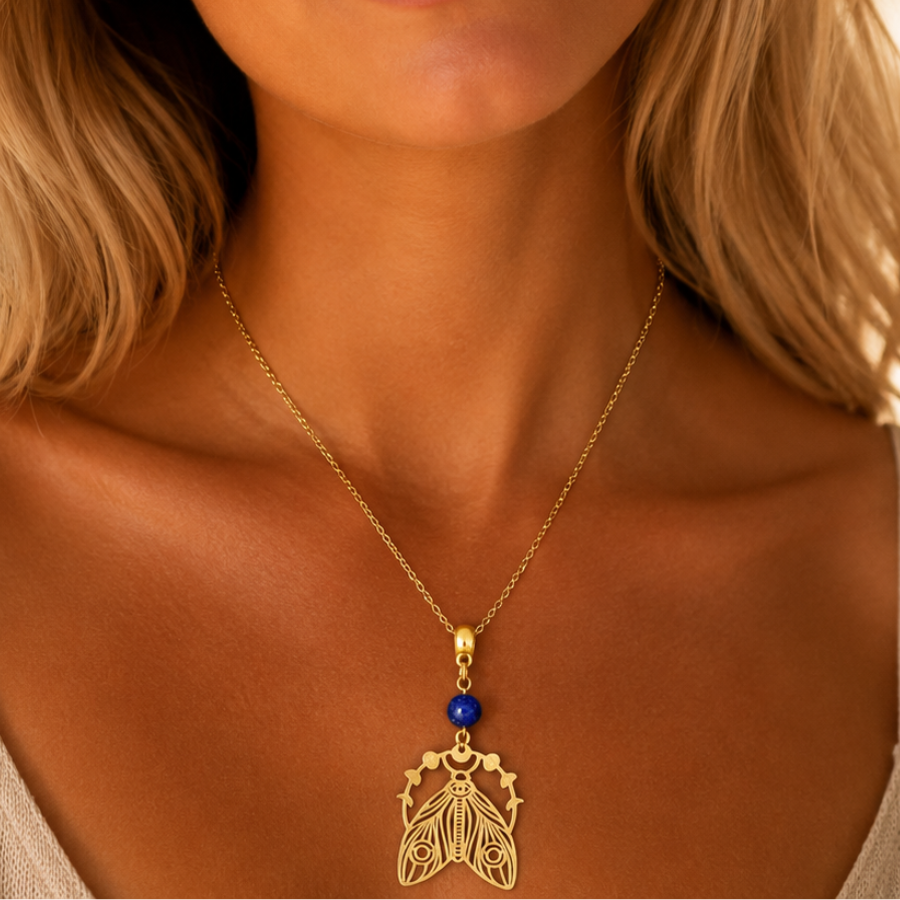 collier-isis-lapis-lazuli-papillon-celeste-boutique-esoterique-le-temple-d-heydines