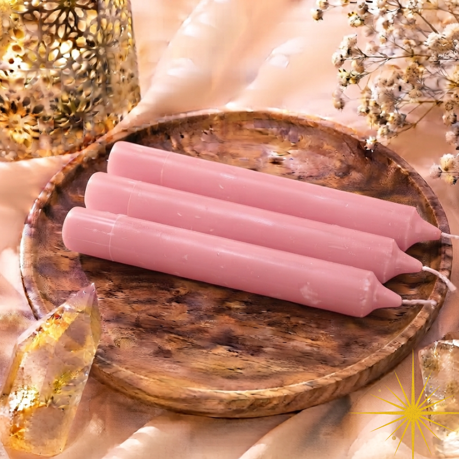 bougie-de-rituel-rose-clair-teintee-masse-boutique-esoterique-en-ligne-le-temple-d-heydines