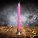 cierge-fuschia-bougie-teintee-dans-la-masse-boutique-esoterique-le-temple-d-heydines