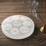 porte-encens-en-selenite-rond-7-chakras-10-cm-boutique-esoterique-en-ligne-le-temple-d-heydines