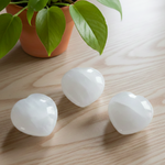 cristal-de-roche-forme-coeur-40mm-qualite-A-boutique-esoterique-en-ligne-le-temple-d-heydines