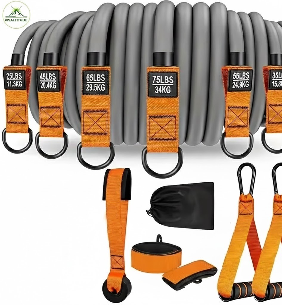 Kit complet de préparation physique Altitude+ Visaltitude comprenant des bandes de résistance grises avec indicateurs de poids orange (de 25 à 75 lbs), poignées ergonomiques, ancrage de porte et sangles de cheville sur fond blanc
