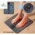 Tapis masseur de pieds EMS Altitude+ Visaltitude avec contrôleur détachable affichant 19 niveaux d'intensité, montrant l'effet de stimulation musculaire sur la voûte plantaire