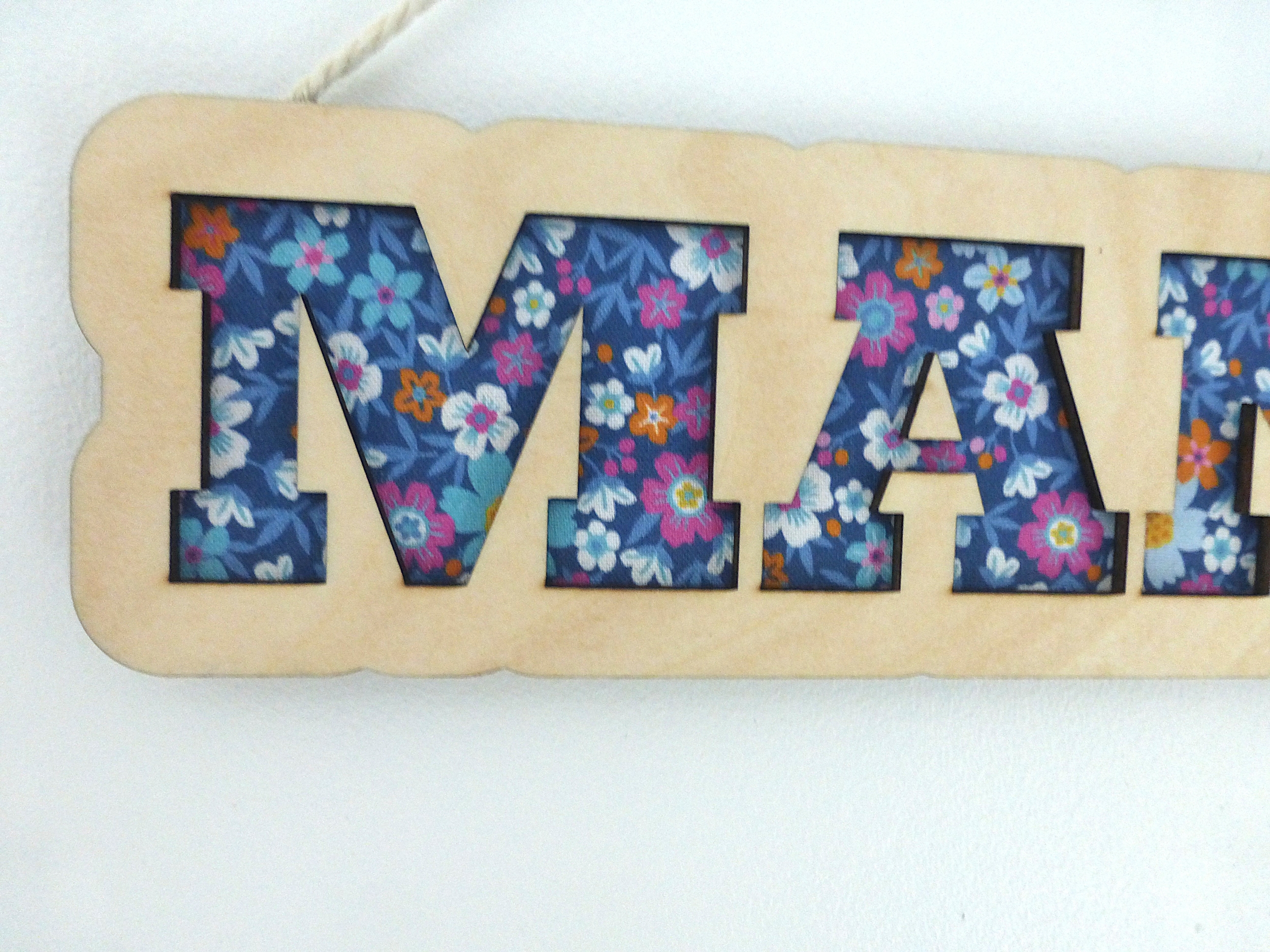 prénom en bois pour décoration murale