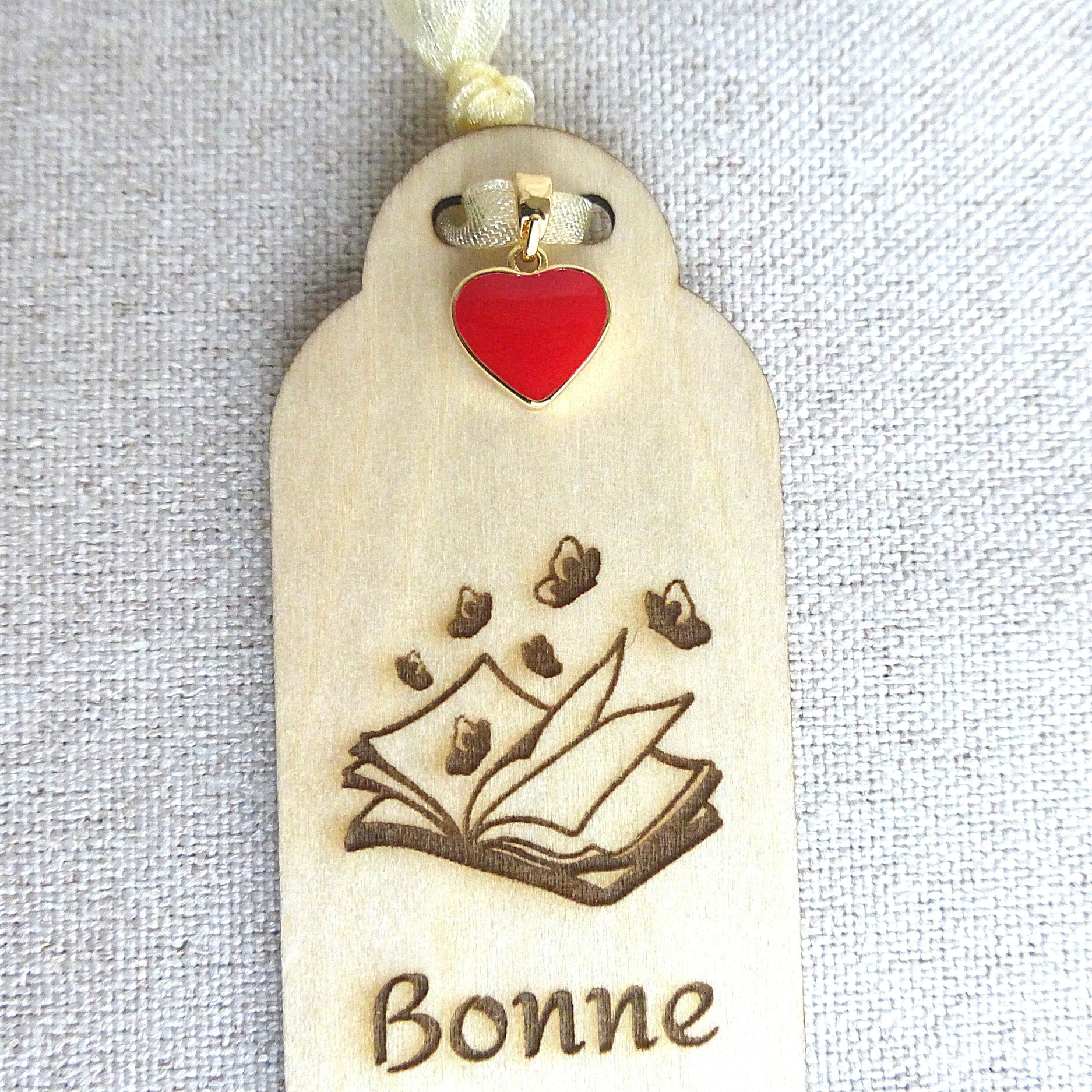 marque-page personnalisé en bois