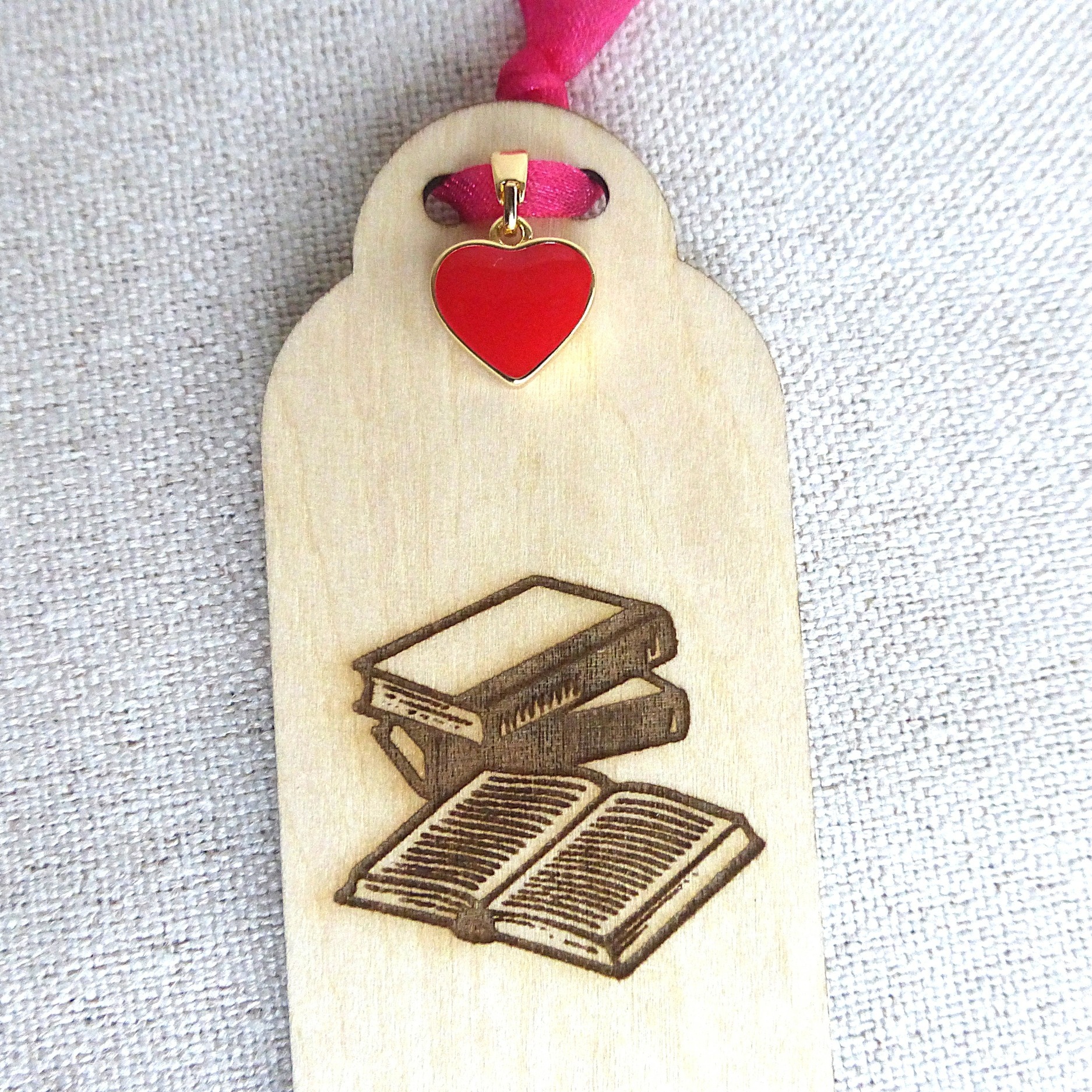 marque-page personnalisé en bois