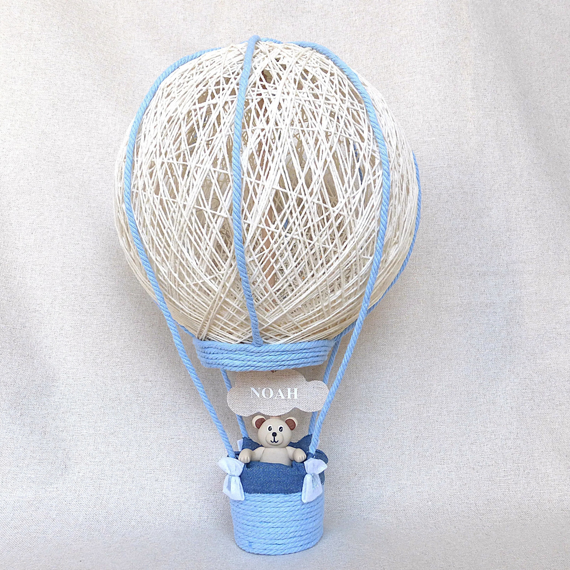 lampe de chevet enfant, veilleuse montgolfière persnnalisée