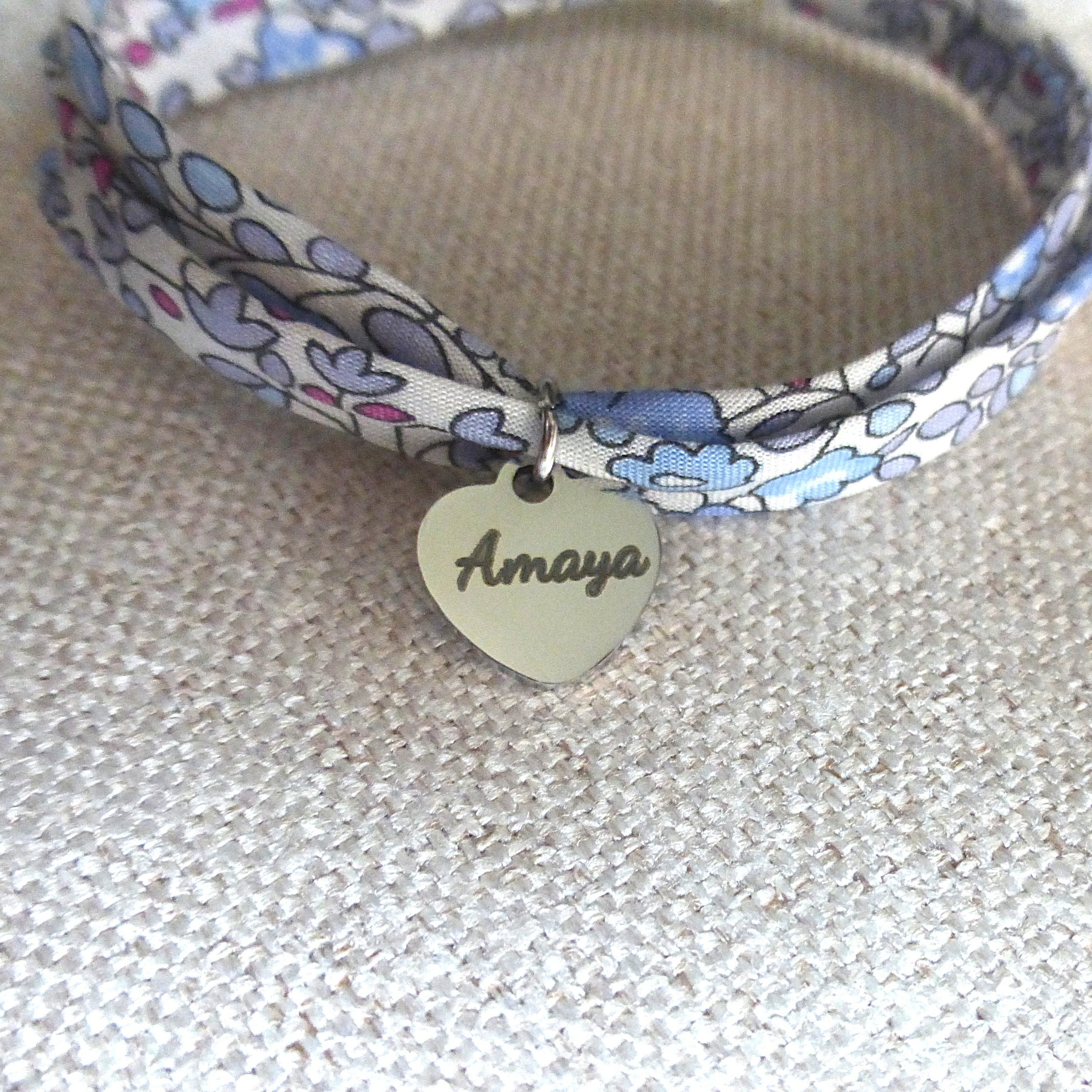 bracelet-liberty-enfant-breloque-coeur-prénom