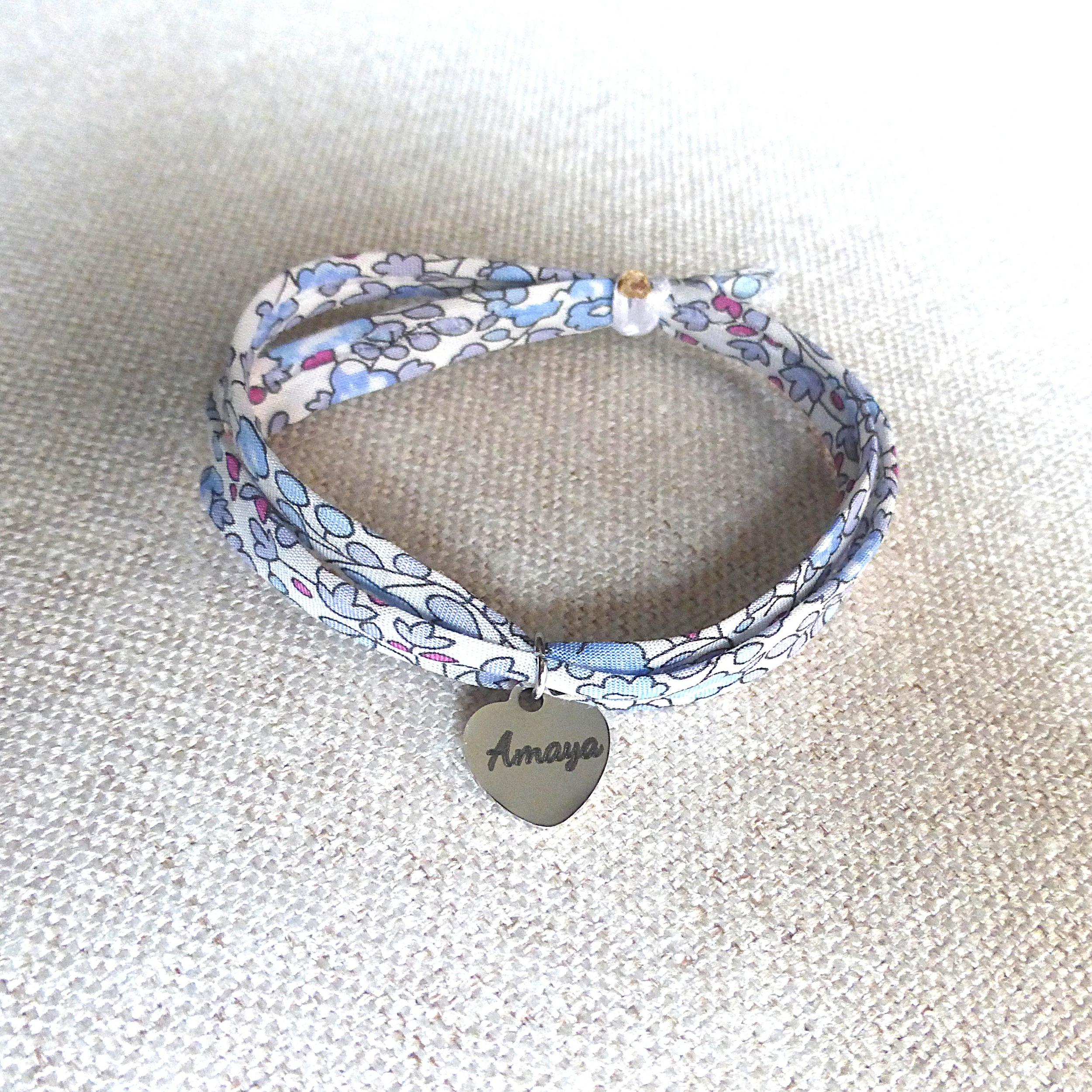 bracelet-liberty-enfant-breloque-coeur-prénom