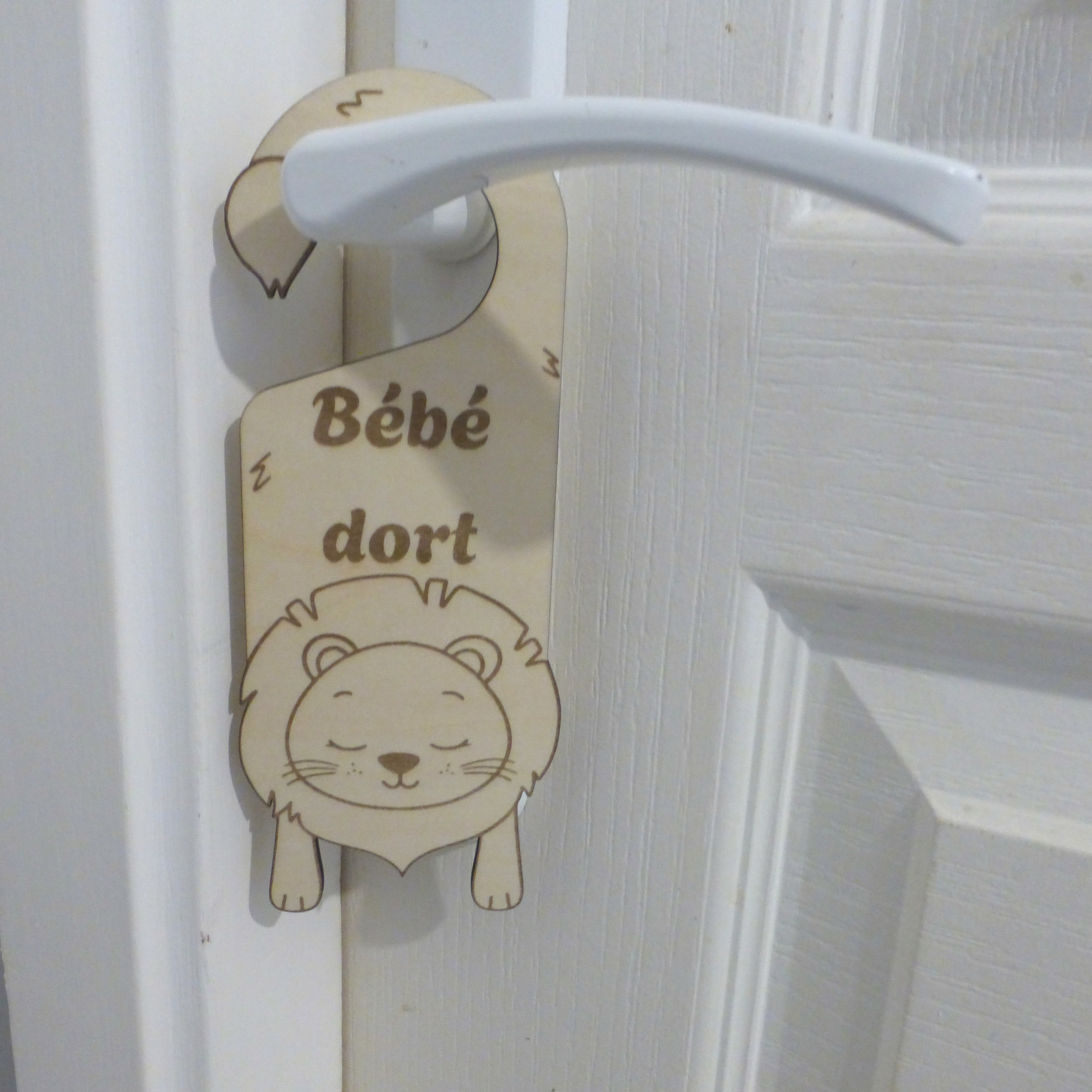 accroche-porte-en-bois