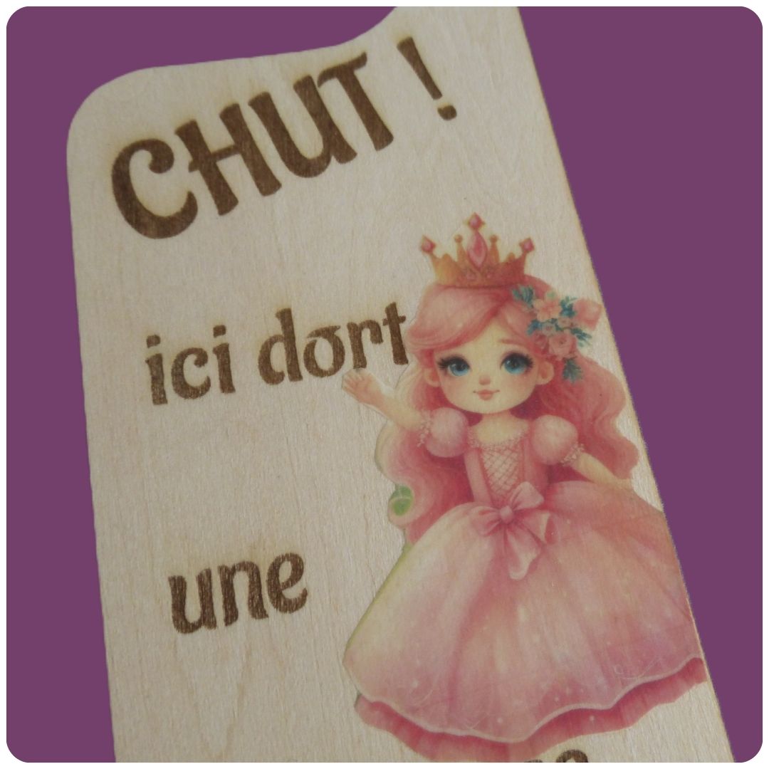 accroche-porte-chambre-fille