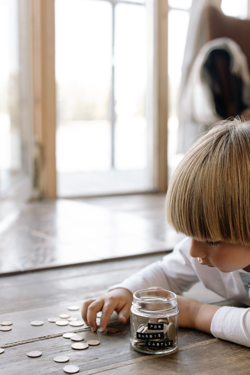 Comment la tirelire aide votre enfant à cultiver sa patience au quotidien
