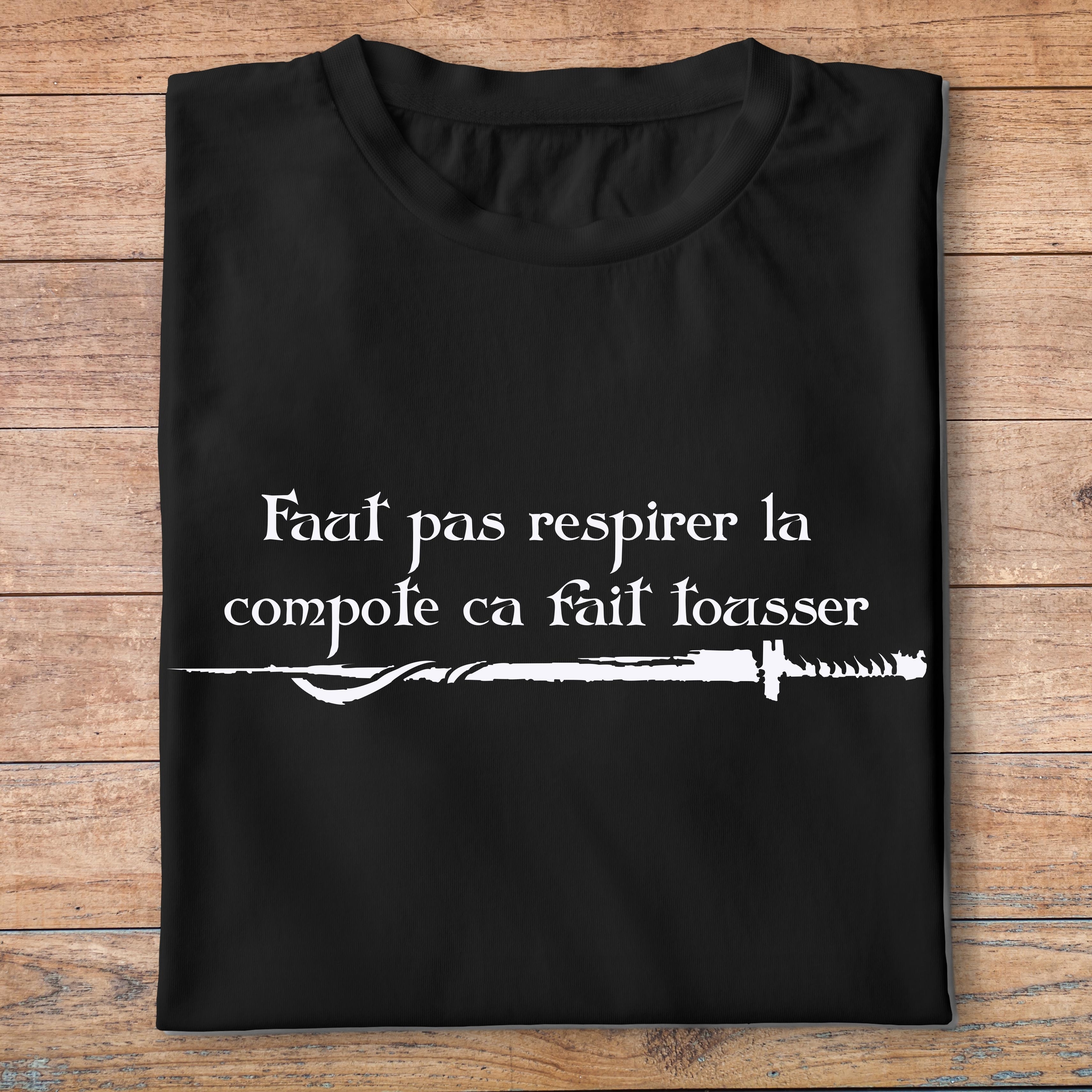 fk8- Kaamelott - faut pas respirer la compte ca fait tousser - t shirt plié homme - couleur noir