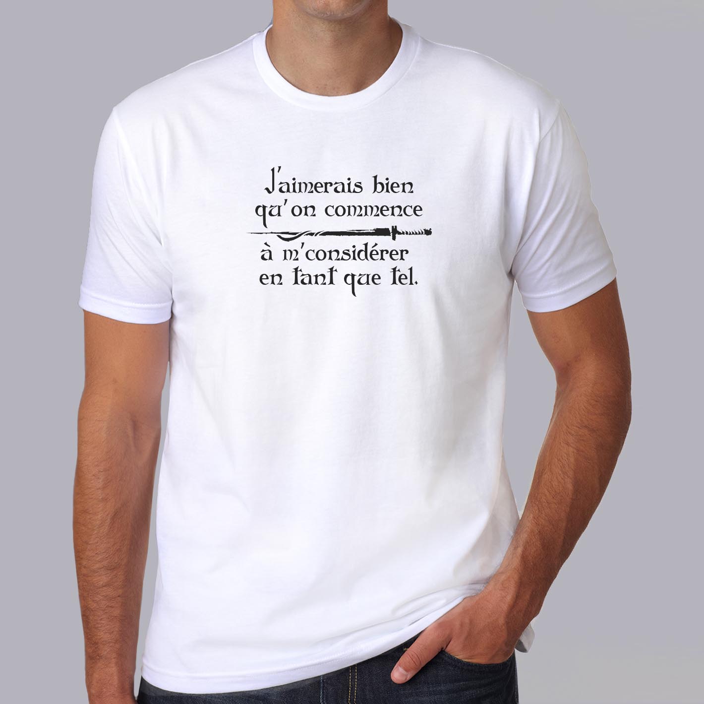 fk17- Kaamelott -T Shirt-j-aimerais-bien-qu-on-commence-a-me-considerer-en-tant-que-tel-Kaamelott-citation-tshirt-série-francaise-perceval-HB