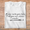 fk24-  Kaamelott  A une vache près hein c'est pas une science exacte - t shirt plié homme - couleur blanc