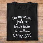 ftm23bis-métiers-ne-soyez-pas-jaloux-je-suis-juste-la-meilleure-chimiste-t shirt-plié-femme-couleur-noir