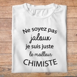 ftm23-métiers-ne-soyez-pas-jaloux-je-suis-juste-le-meilleur-chimiste-t shirt-plié-homme-couleur-blanc