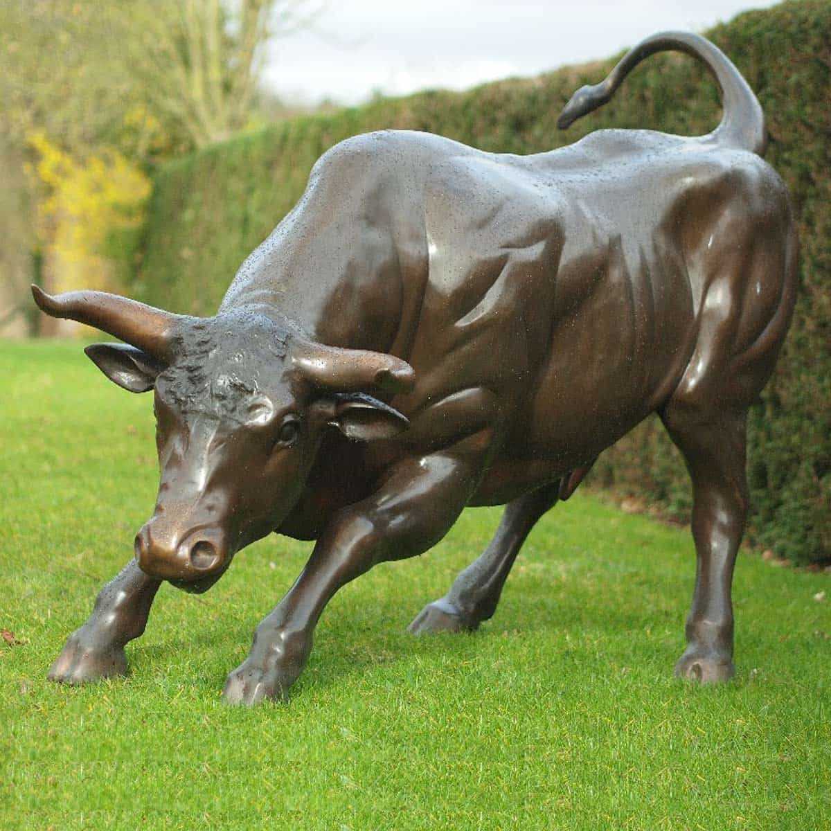 statue-bronze-taureau