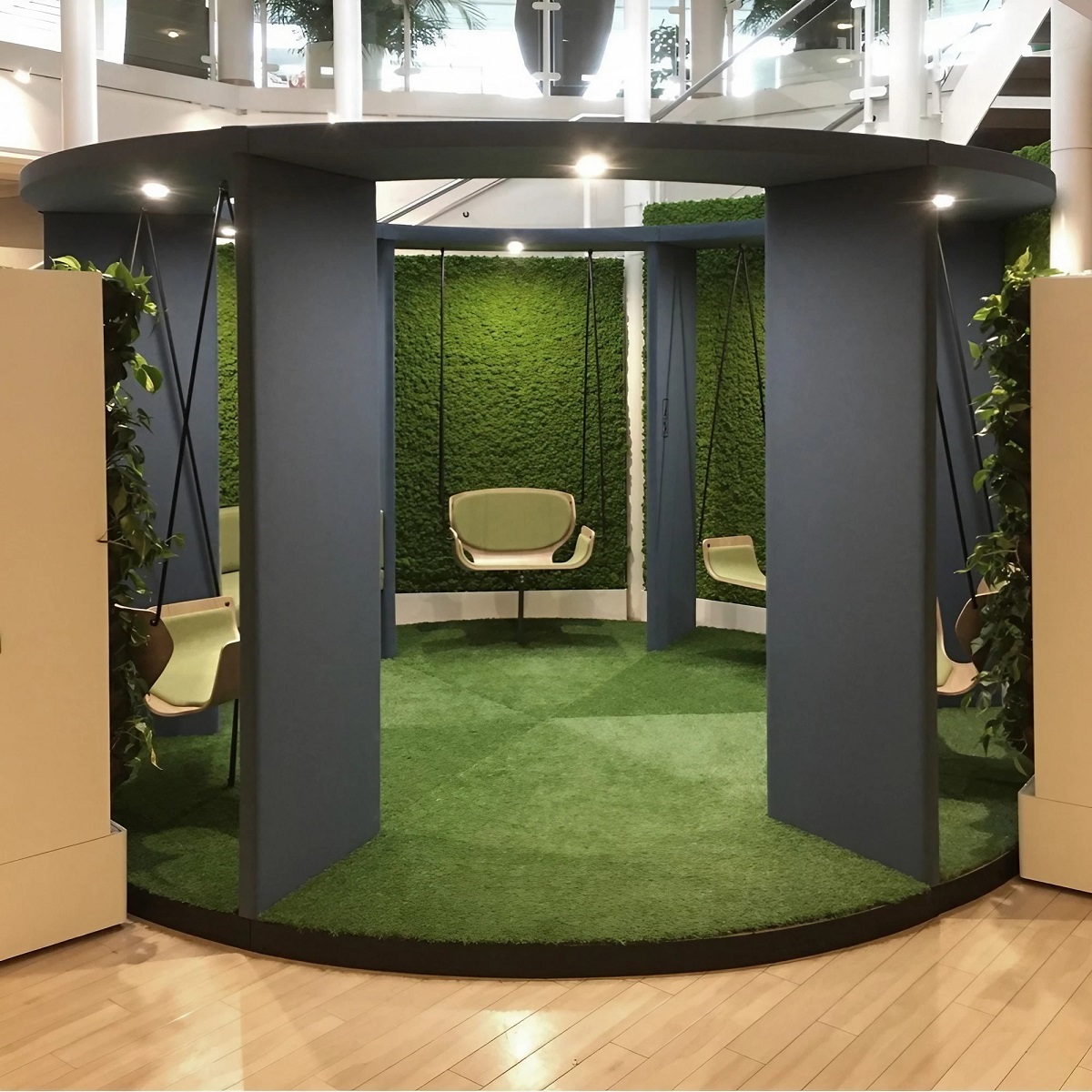 Chaise_réunion_balançoire_entreprise