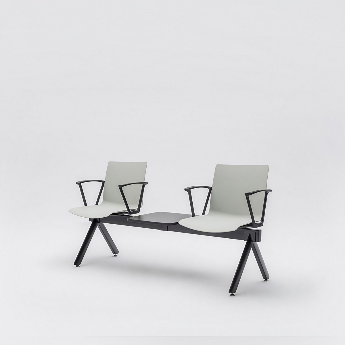 Chaises_sur_poutre_pas_chères_métallique