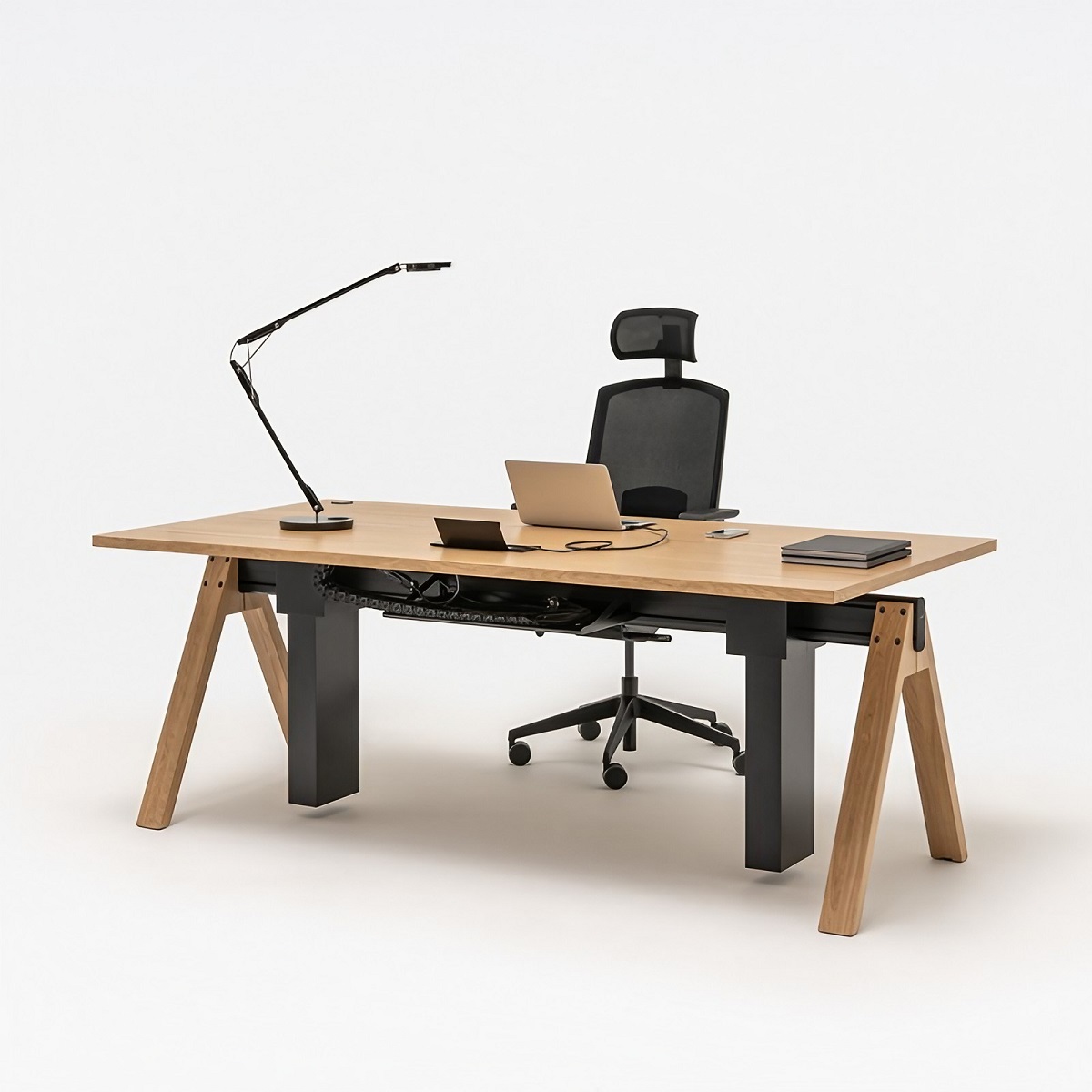 Bureau de direction en bois réglable en hauteur