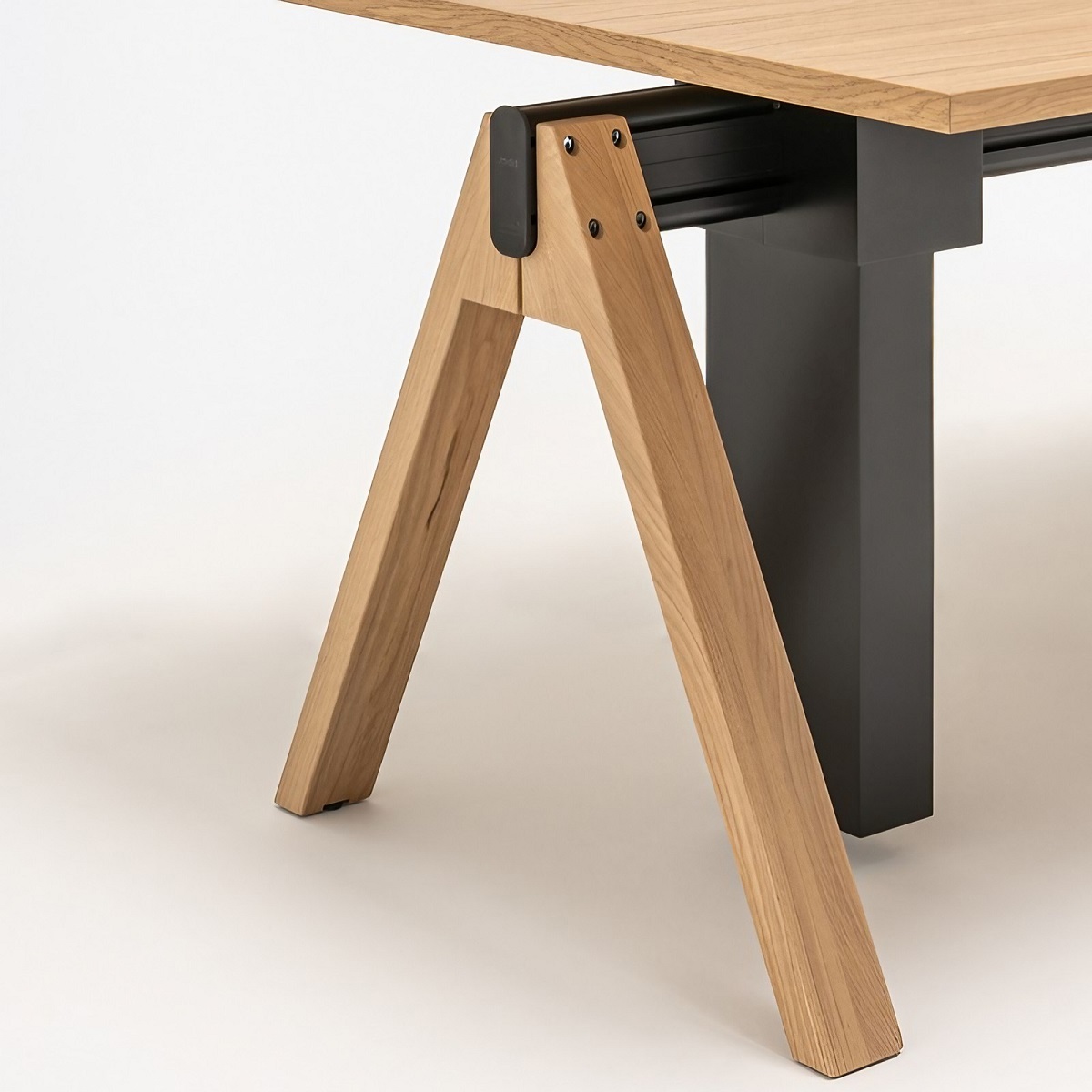 Bureau_bois_réglable_hauteur_piètement_A