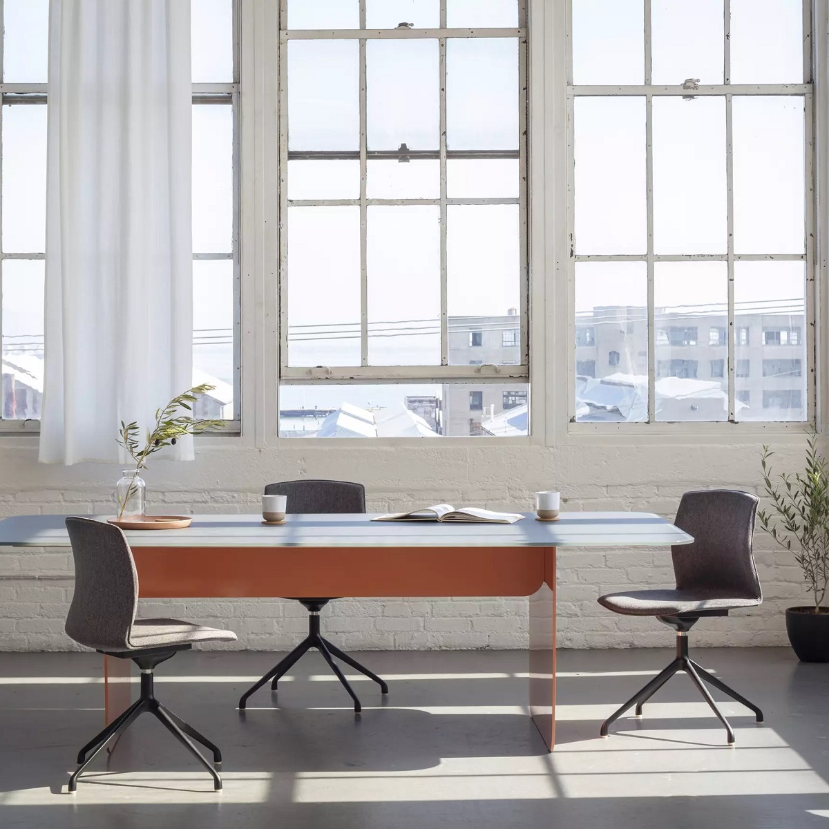 Chaise_réunion_swivel_tapissée