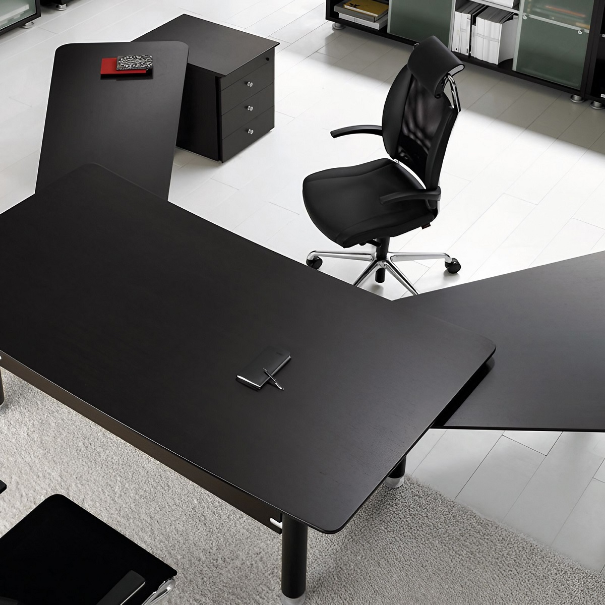 Bureau de direction minimaliste à extensions