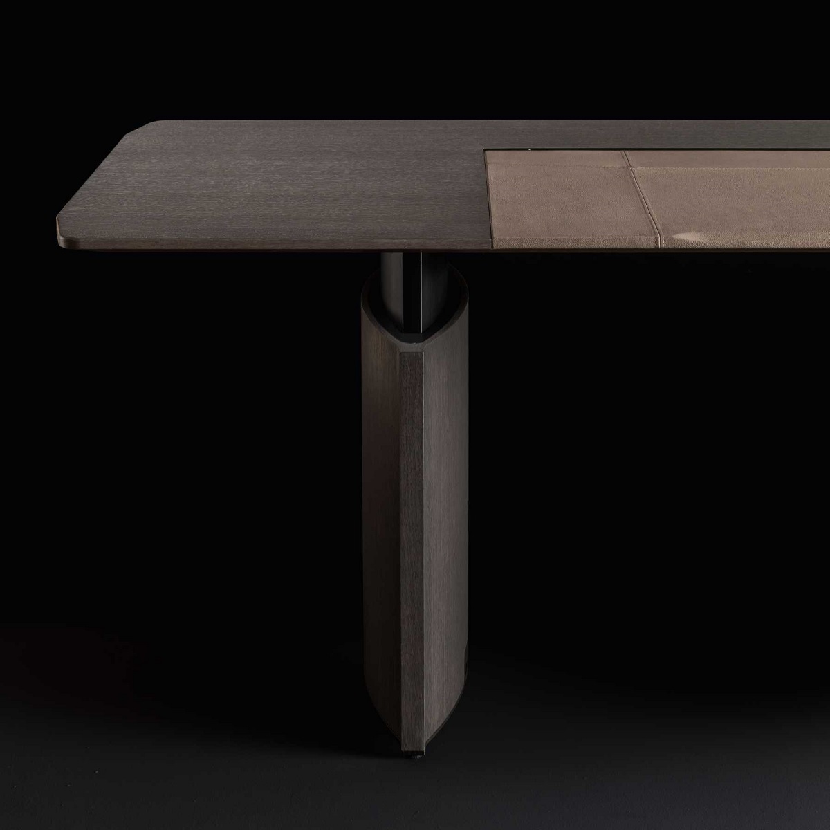 Bureau_assis_debout_cuir_bois_piètement_colonne