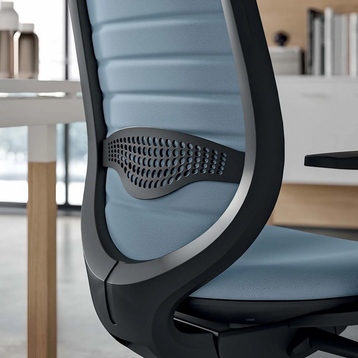 Fauteuil_bureau_relaxant_renfort_lombaire