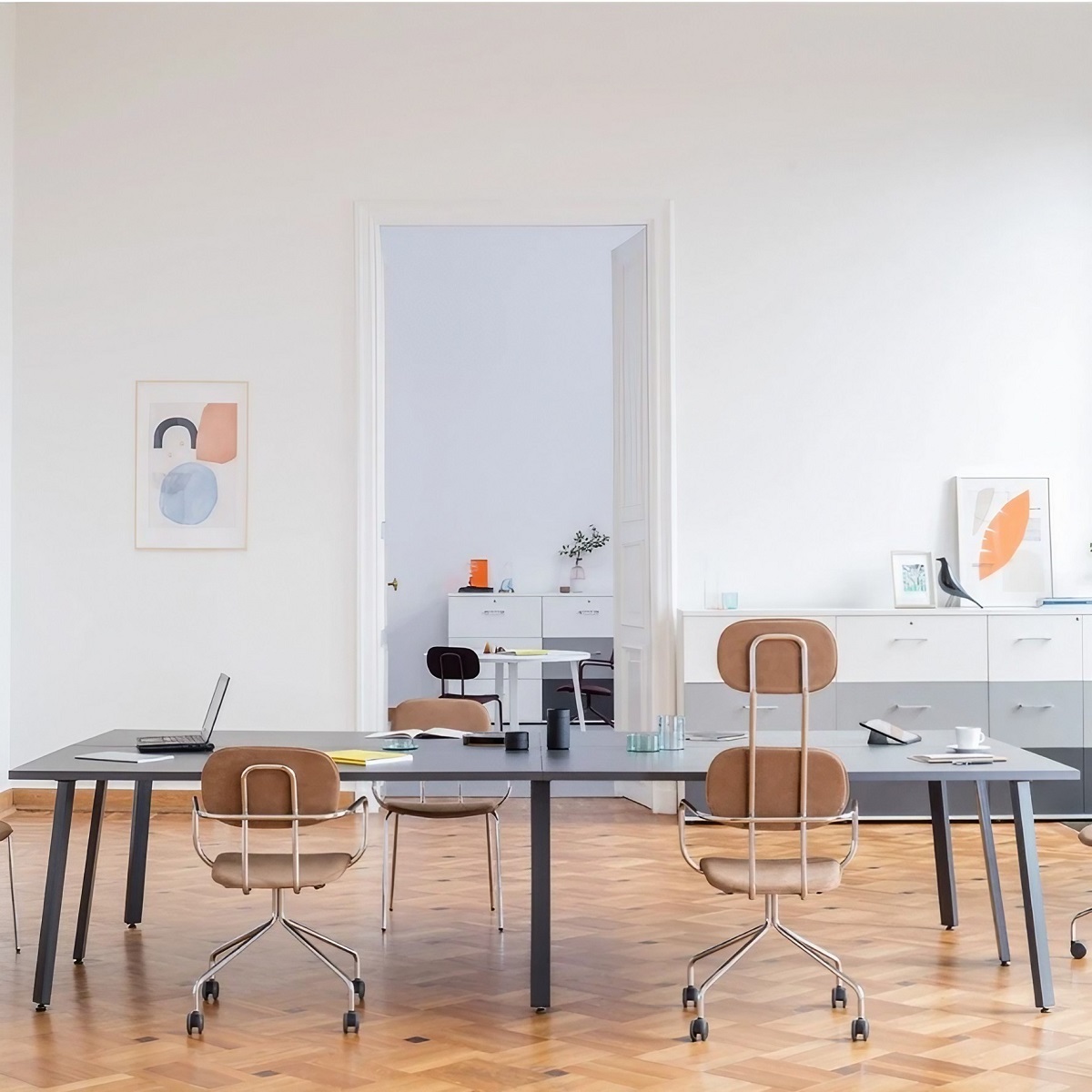Bureau_open_space_pas_cher_élégant