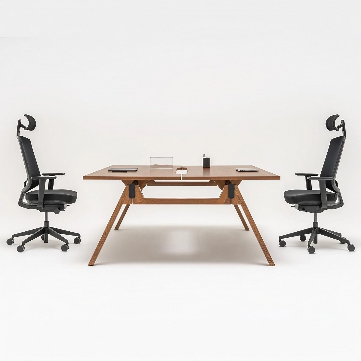 Bureau_open_space_bois_moderne