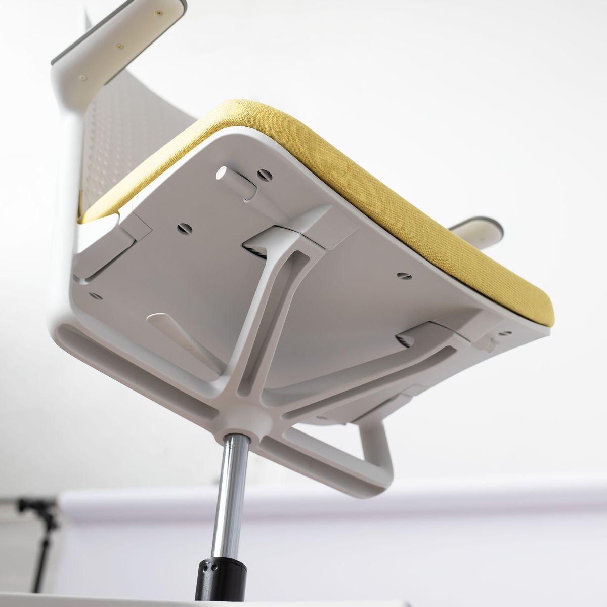 Fauteuil_bureau_réunion_confortable_réglage_hauteur