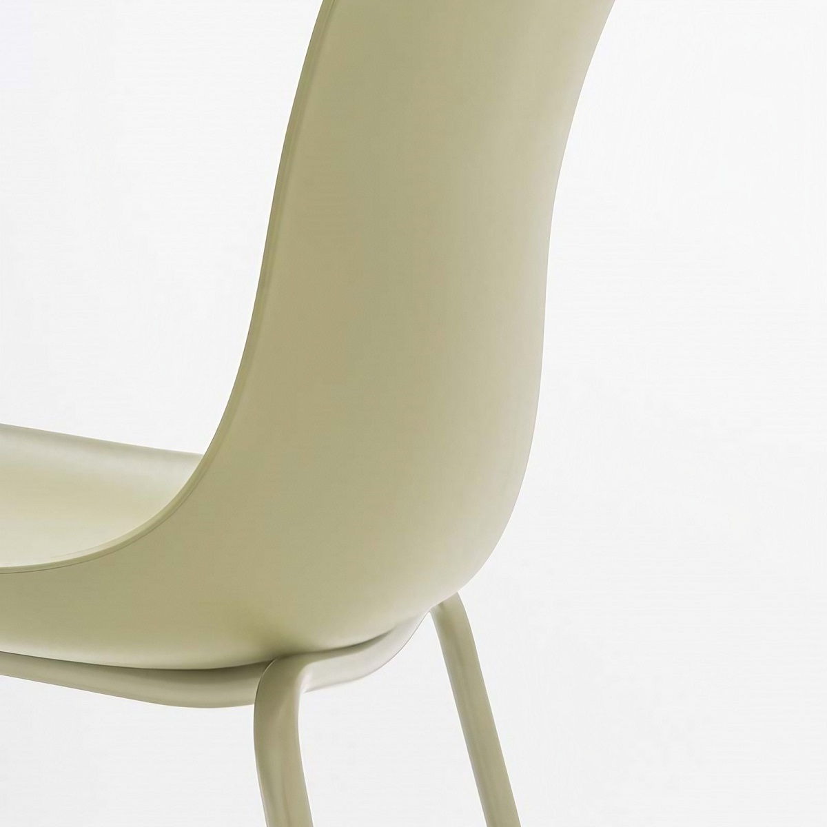 Chaise_réunion_design_minimaliste_plastique