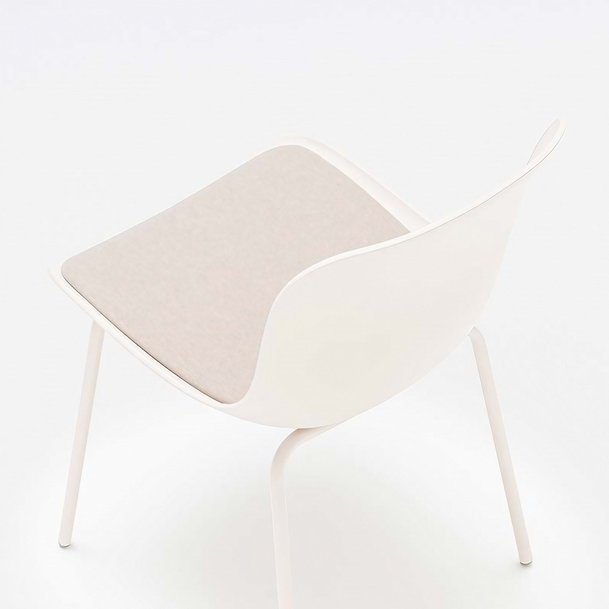Chaise_réunion_design_minimaliste_tapissée