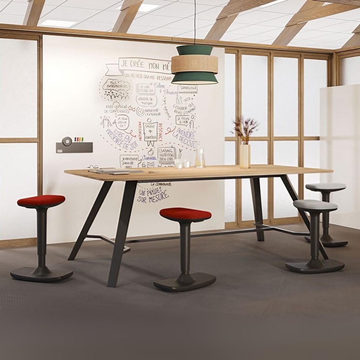 mobilier-reunion-tabouret-ergonomique-réglable-hauteur