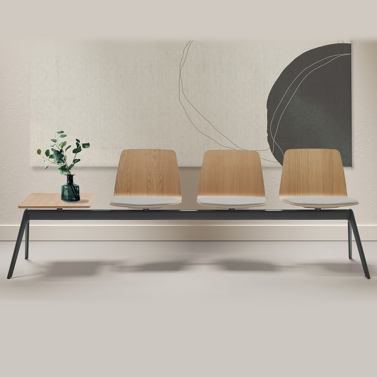 Chaises_bois_poutre_salle_attente