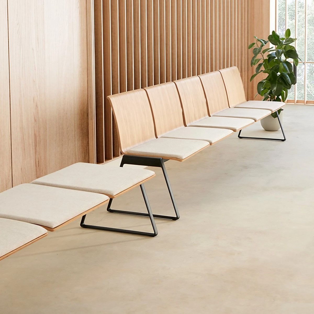 Chaise_salle_attente_poutre_chêne